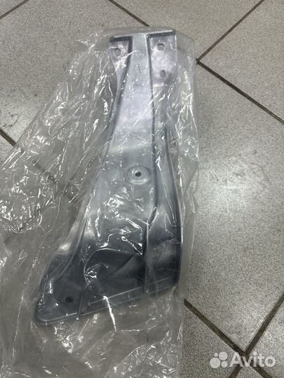 Опора багажника BRP Outlander G2