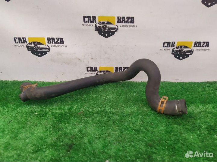 Патрубок системы охлаждения Renault Scenic