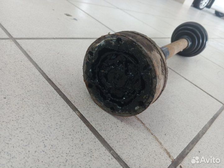 Привод передний левый Skoda Octavia BSE 2008