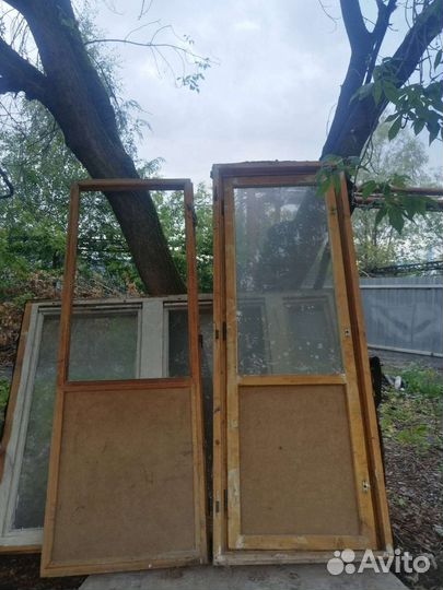 Окно деревянное с коробкой и балконная дверь бу
