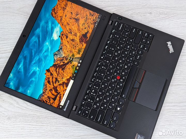 В идеале Thinkpad X250 i5-5200U 8GB 512SSD IPS