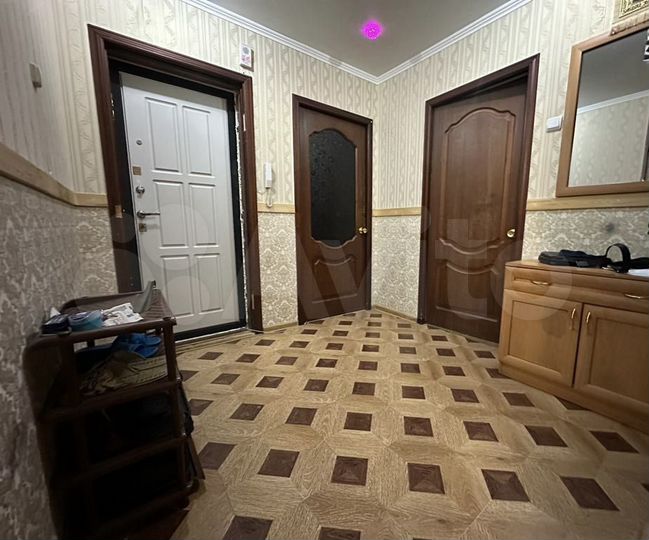 4-к. квартира, 80 м², 5/5 эт.