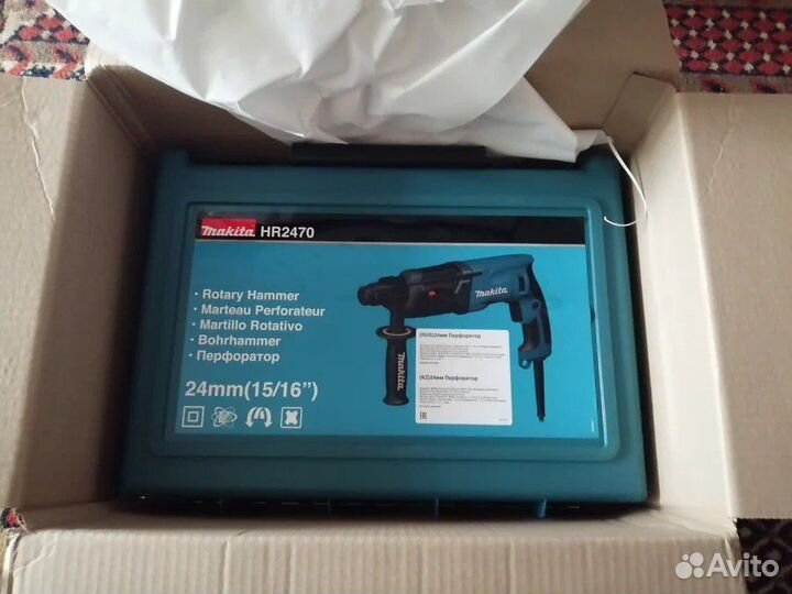 Makita HR2470 новый