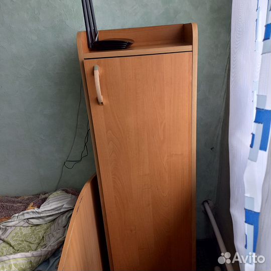 Письменный стол школьный