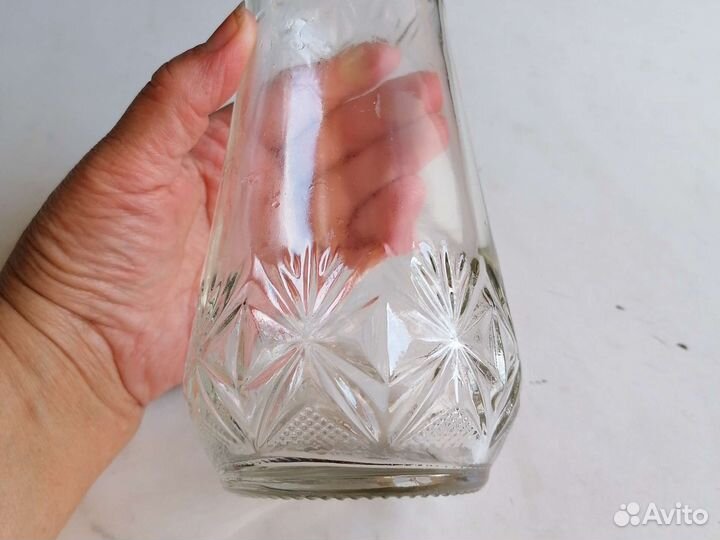 Графин с винтовой крышкой