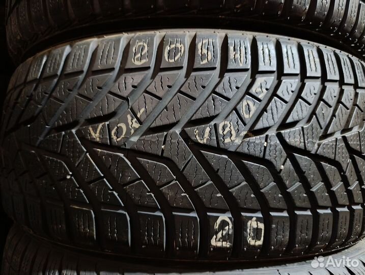 Yokohama W.Drive V905 205/45 R17 99