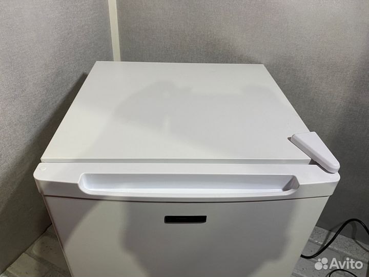 Холодильник компактный Gastrorag BC-42B белый