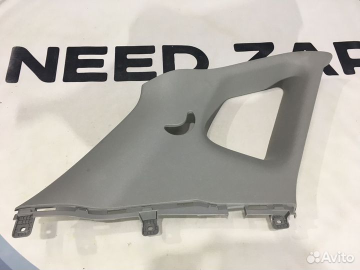 Kia Venga Обшивка стойки задней левой