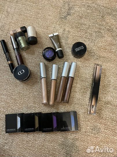 Набор косметики тени