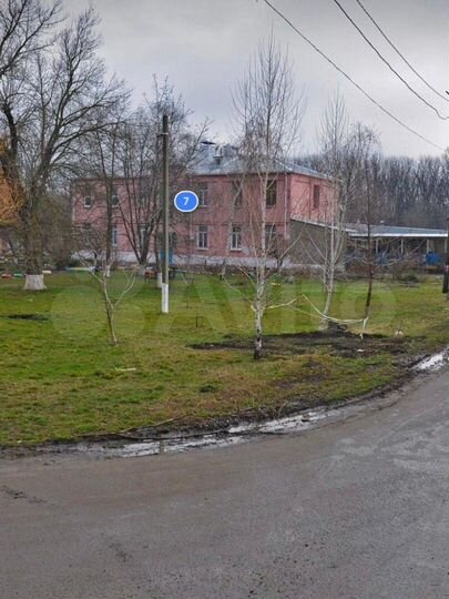 Комната 17 м² в 1-к., 1/2 эт.