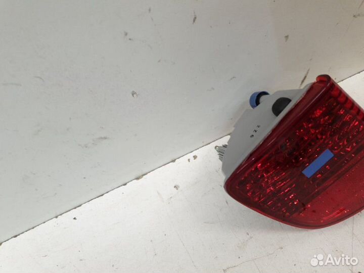 Фонарь противотуманный задний левый Toyota Land
