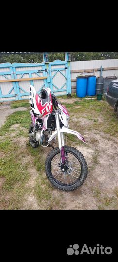 Мотоцикл питбайк