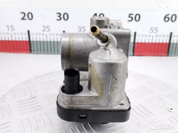 Заслонка дроссельная для Volkswagen Golf 4