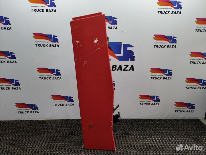 Спойлер кабины боковой правый Renault T