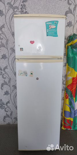 Продам холодильник