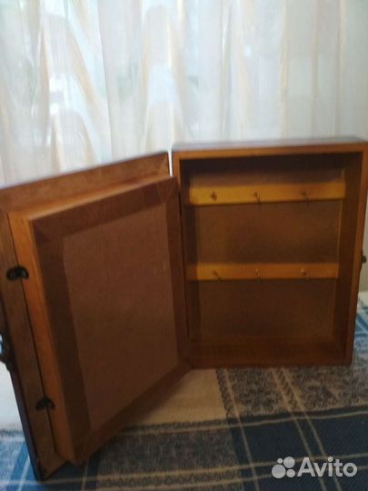 Ключница настенная из дерева