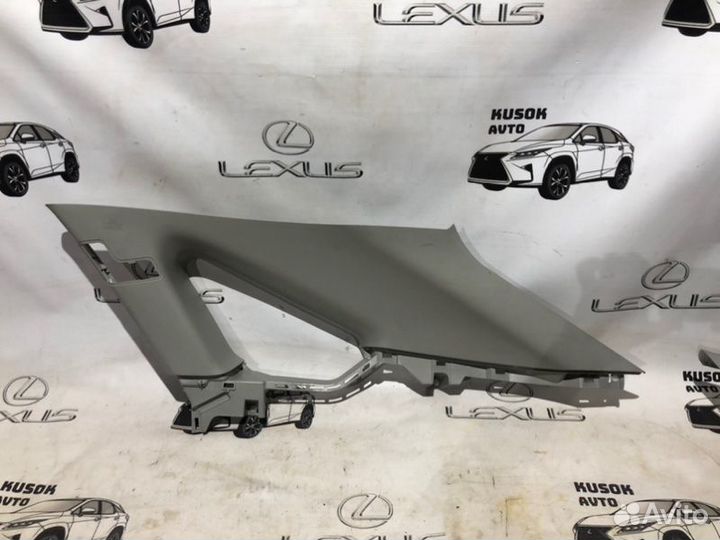 Обшивка багажника задняя правая Lexus Rx 350