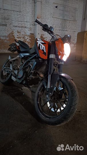 Мотошкола. Вождение мотоцикла KTM duke 200