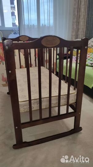 Детская кроватка