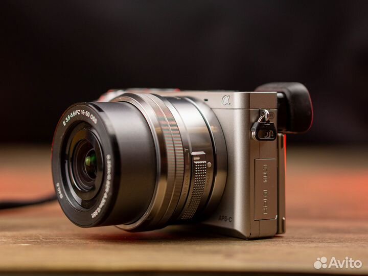 Sony Alpha a6000 + Sony 18-55 OSS