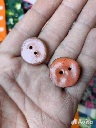 Отрезы ткани, лоскуты, пуговицы