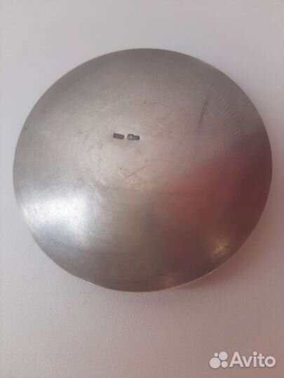 Пудреница серебро