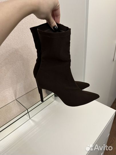 Ботильоны сапоги новые bershka (39) оригинал