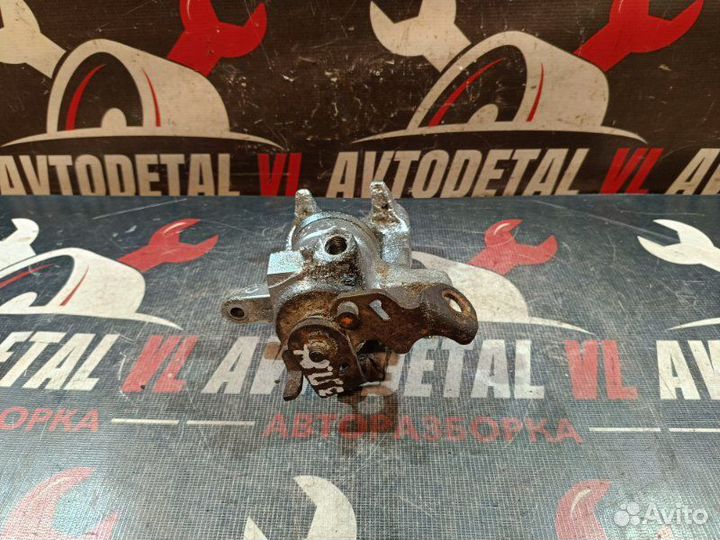 Суппорт тормозной задний правый Volkswagen Passat