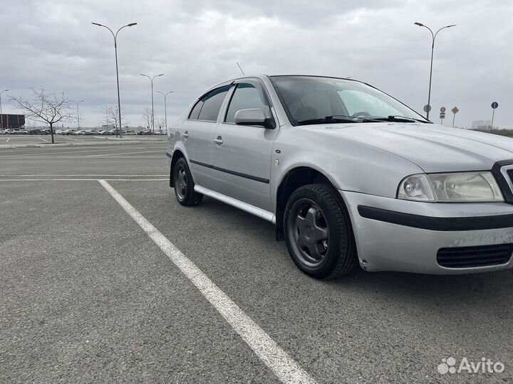 Skoda Octavia 1.6 МТ, 2002, 374 141 км