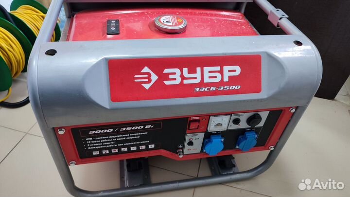 Бензиновый генератор Зубр зэсб-3500