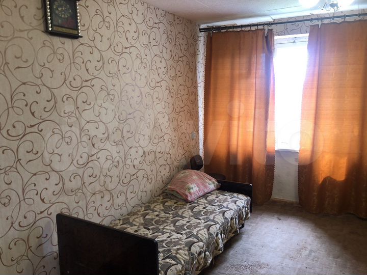 Комната 19 м² в 8-к., 6/12 эт.