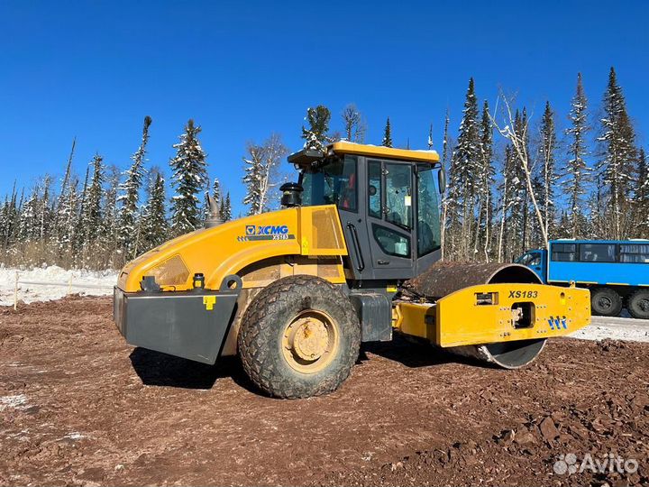 Дорожный каток XCMG XS183, 2021