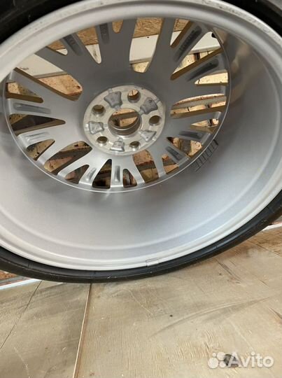 Оригинальное новое колесо Toyota Camry 235/45R18