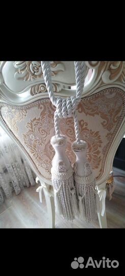 Подхваты, кисти