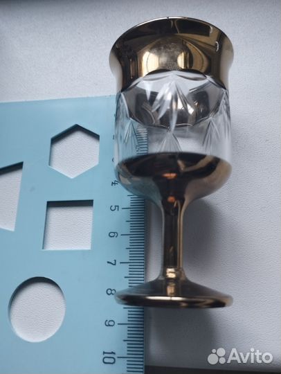 Хрустальные рюмки с позолотой