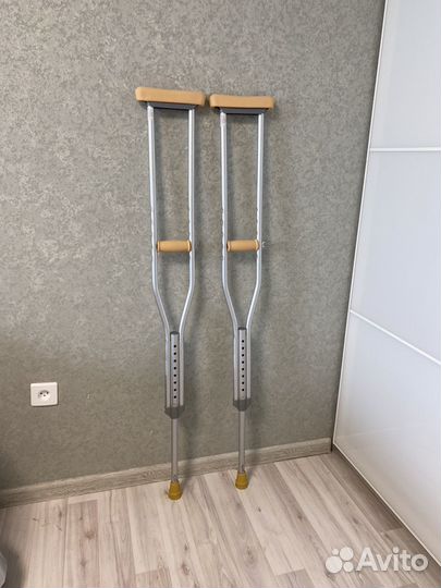 Костыли подмышечные