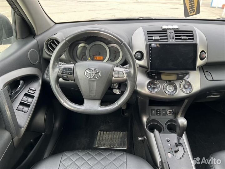 Toyota RAV4 2.0 CVT, 2011, 147 126 км