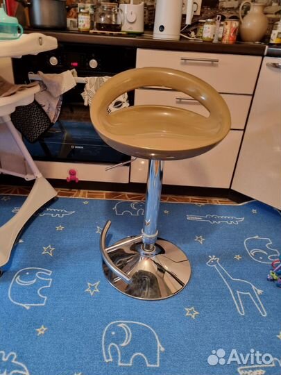 Барный стул