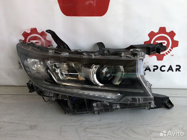 Toyota Prado 150 Фара правая