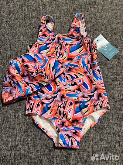 Купальник для девочки новый 116