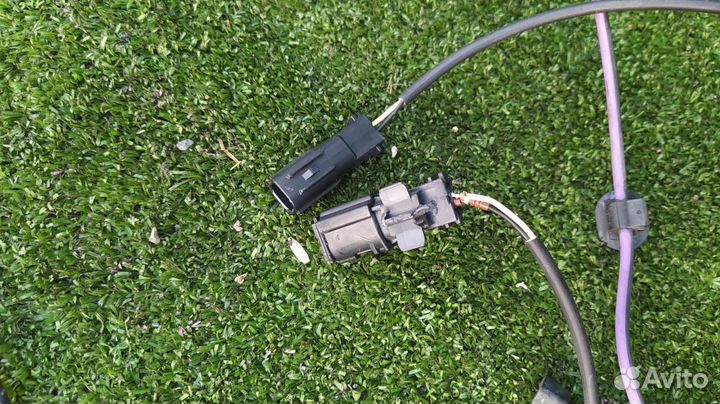 Датчик abs пара передний Toyota Estima GSR50