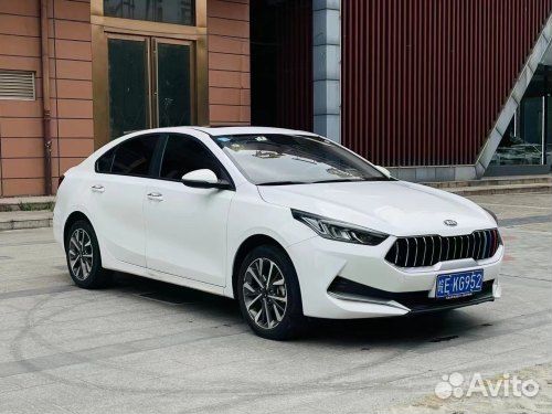 Kia K3 1.5 CVT, 2021, 32 000 км