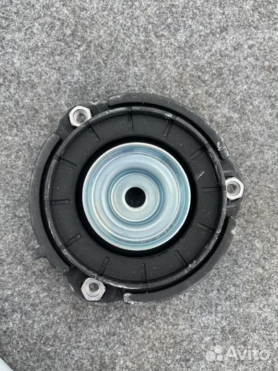 Опора амортизатора переднего Audi VW