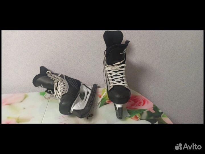 Коньки хоккейные 43 размер