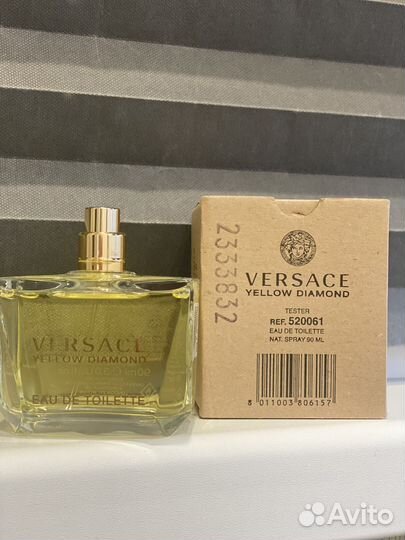 Versace yellow diamond