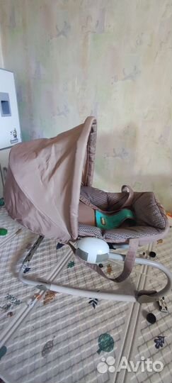Шезлонг для новорожденных