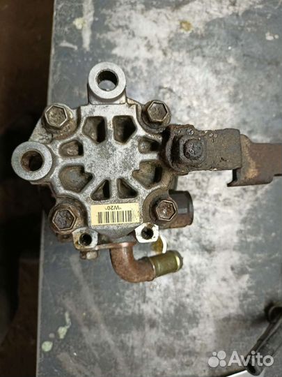 Насос гура Toyota, Pontiac