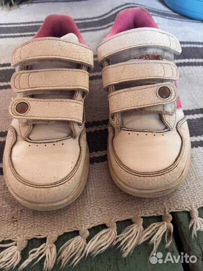 Кроссовки для девочки