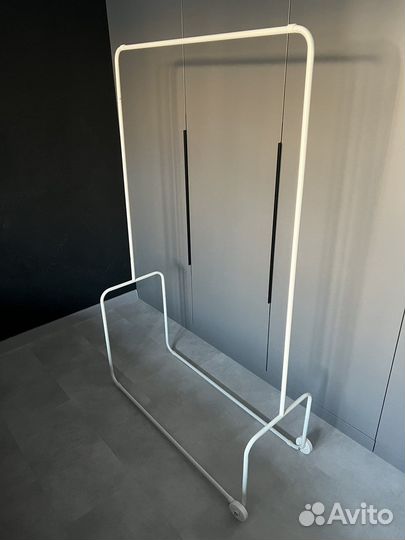 Вешалка напольная