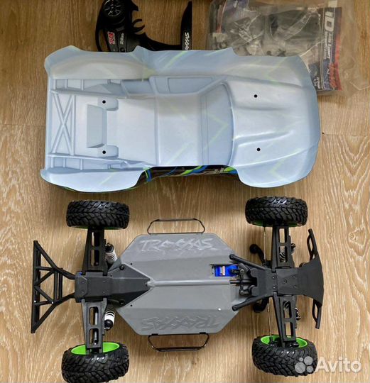 Новый Traxxas slash 4x4 коллекторный